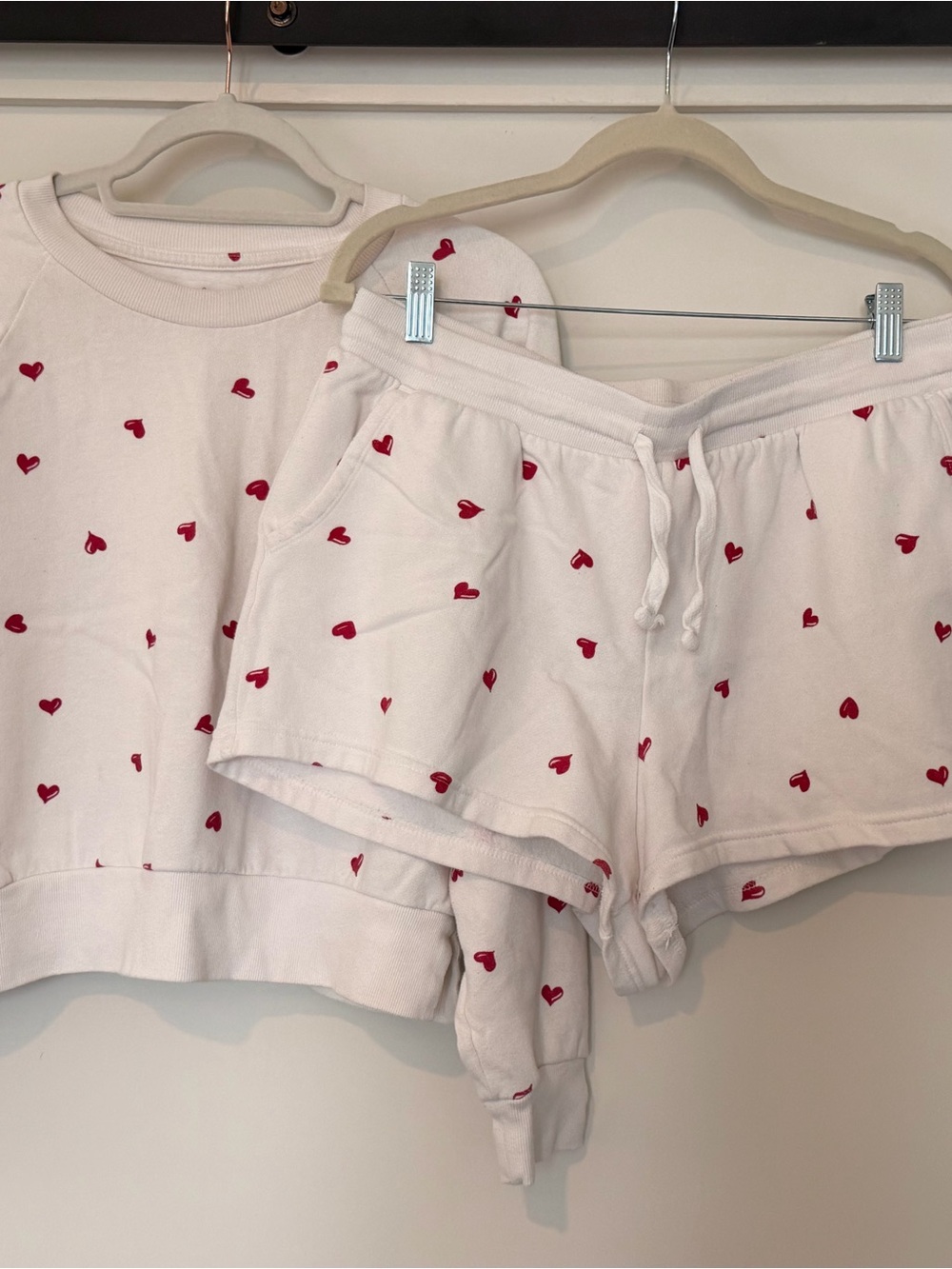 Colsie Cream Lounge Set with red hearts